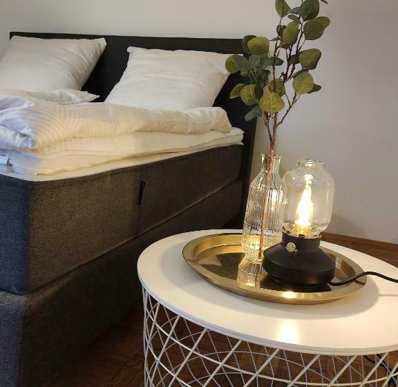 Zen Apartments Exklusive Suite Luxus Boxspringbett