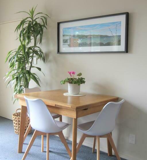 Kakariki By The Sea
