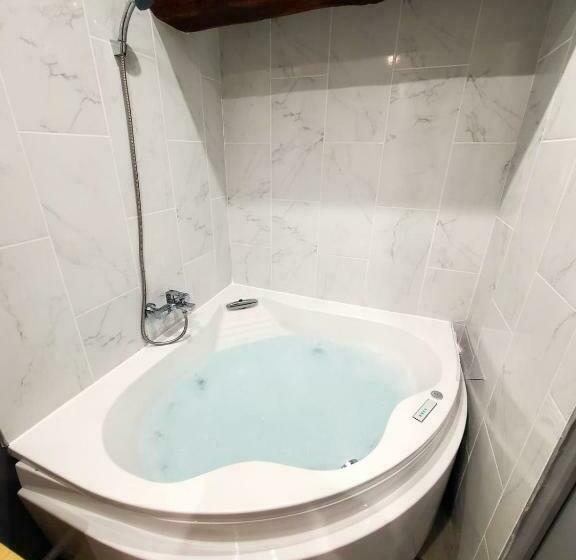 L Idylle Studio Cocooning Avec Jacuzzi