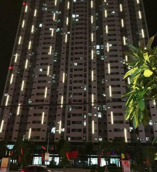 Saola Apartment Family