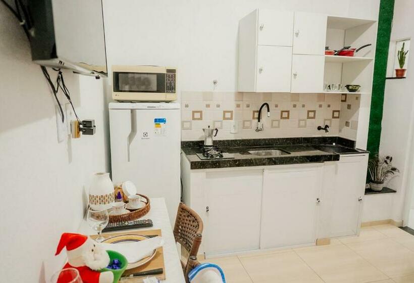 Studio à 400m Mar,cozinha Completa, Wi Fi 95mbs Ideal Para Casais