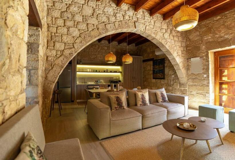 Harma Traditional Boutique Suites