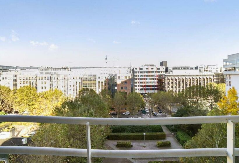 Large And Bright Flat 4 Min Walking To Paris La Défense Arena Welkeys