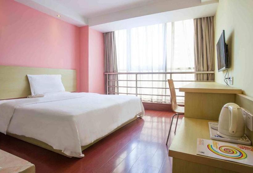 Hotel 7 Days Inn Wuhan Macau Road Branch