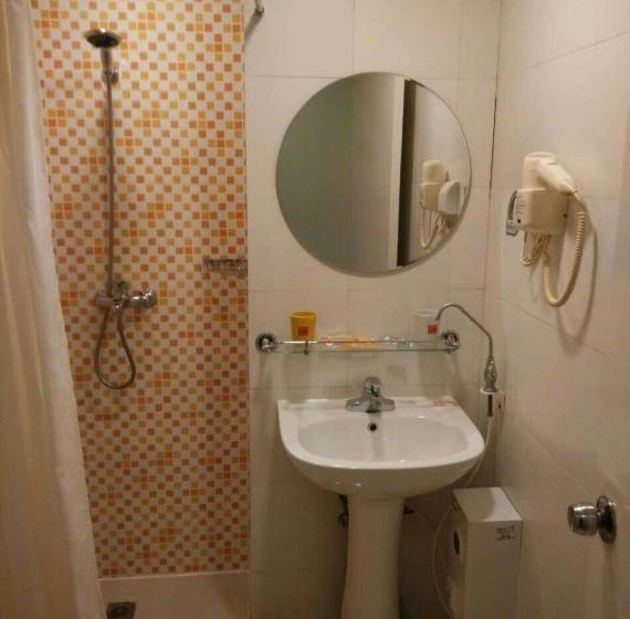 בית מלון כפרי Home Inn Hefei Bus Station