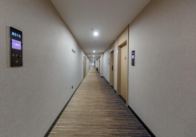 ホテル Greentree Inn