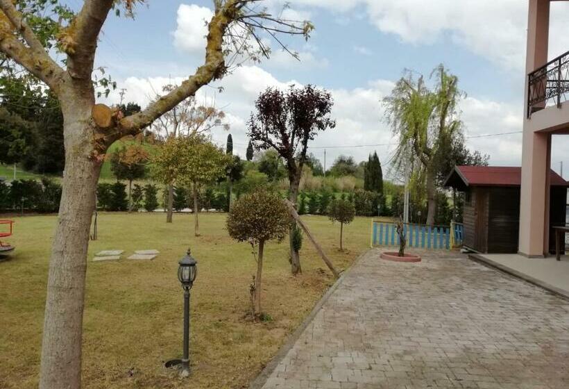 Antonia House