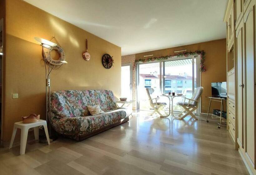 Studio Pour 4 Avec Terrasse Ensoleillée, Parking Privatif, à 250m Des Plages à Antibes Fr 1 252 15