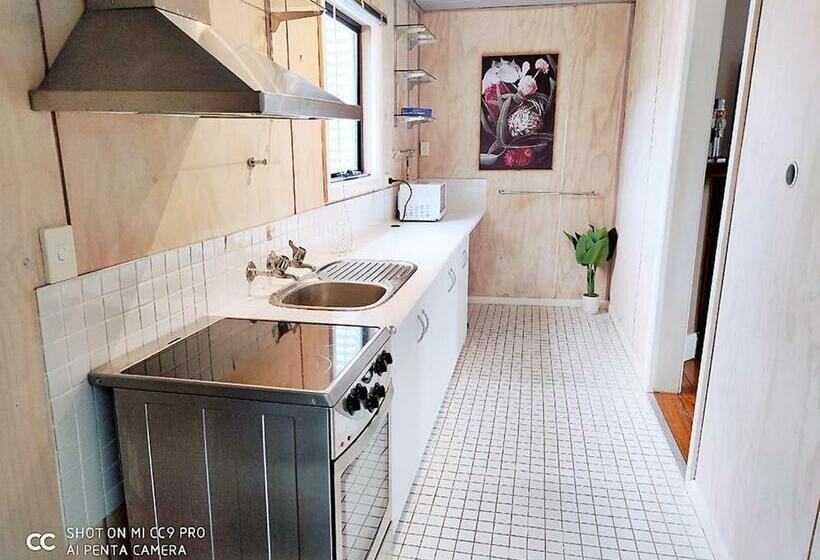 Hobart Cozy Unit