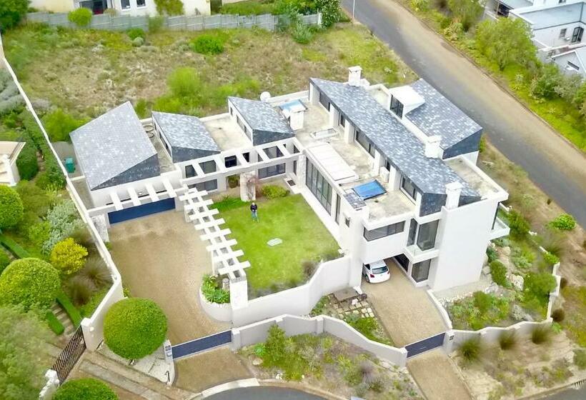 House Vos