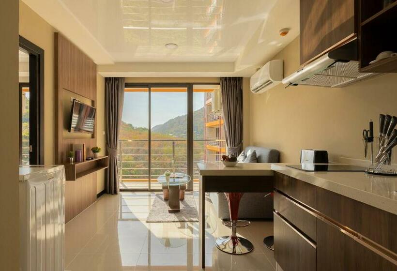 Naiharn Sea Condo By Holy Cow, 1 Br, Mountain View