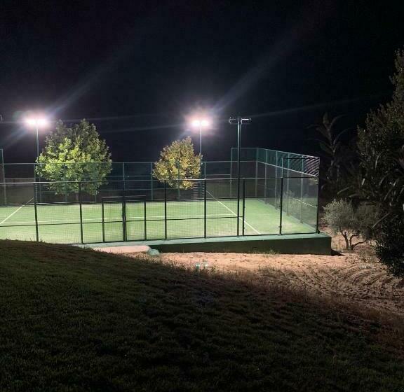 Casa Herreros Alojamiento Rural Con Pista De Padel