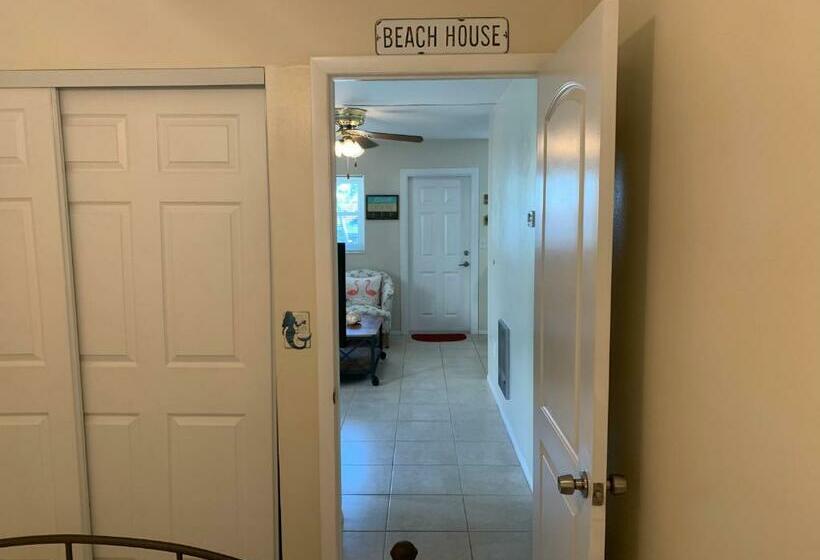 Michaels  Beachside Bungalows