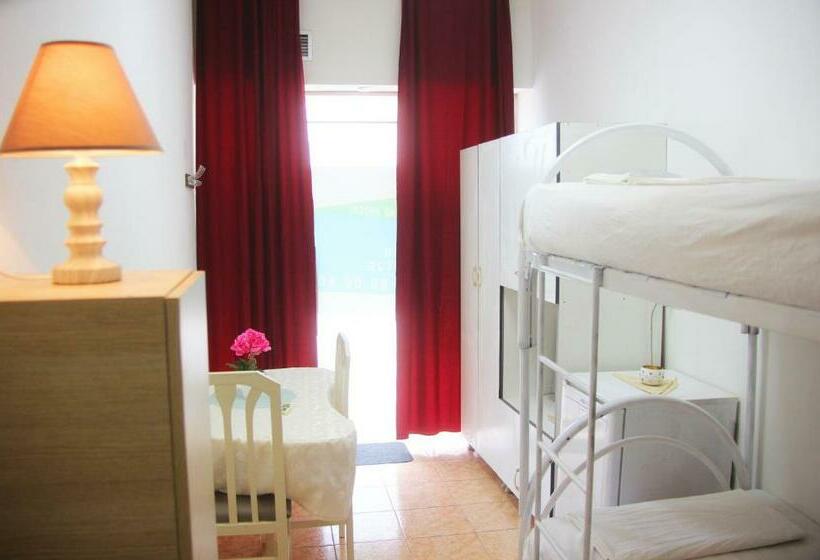 Sunset Hostel