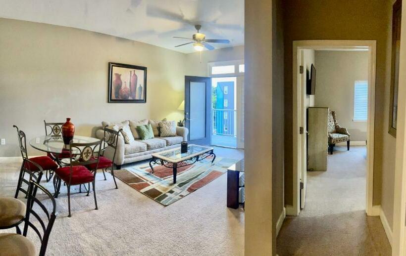 Midtown Oasis   Pool And Private Balcony