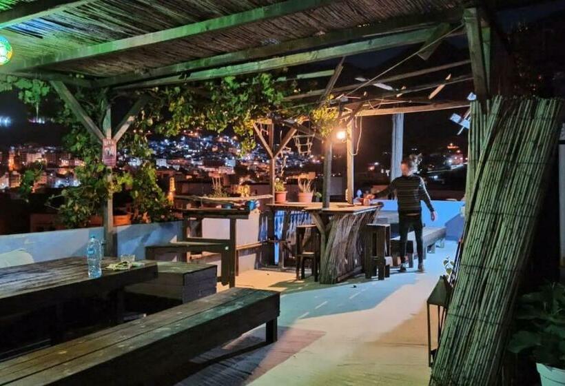 Ali Baba Complete Apartment Hostel 8person