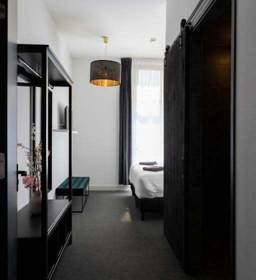 En Stadscafé De Dam L Hotel Monnickendam