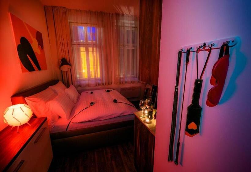 Fifty Shades Of Gray Studio, City Center