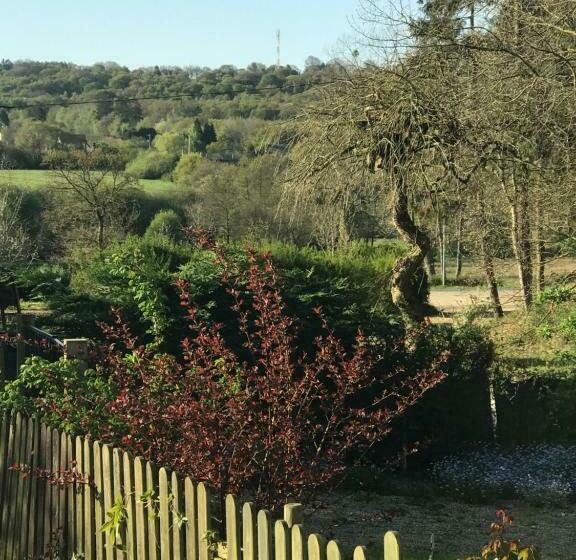 Le Noyer