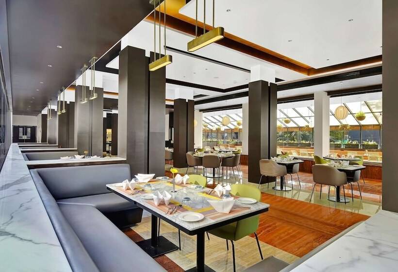 هتل Radisson Resort Goa Baga