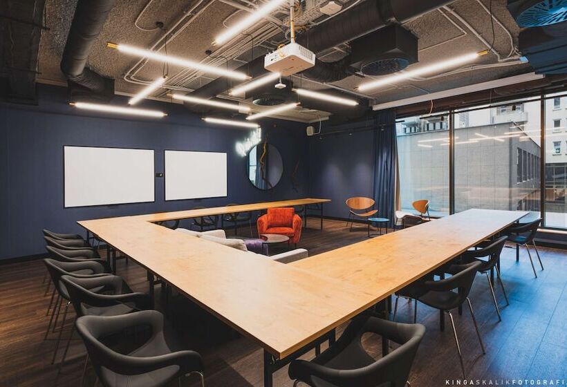 هتل Royal Tulip Warsaw Centre