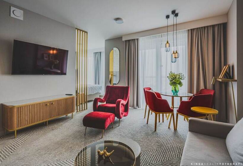 هتل Royal Tulip Warsaw Centre