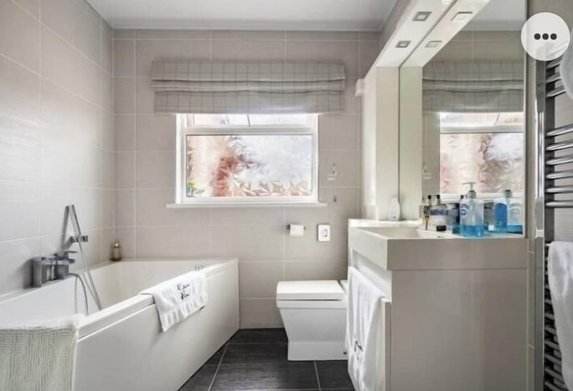 مبيت وإفطار Cullentra House