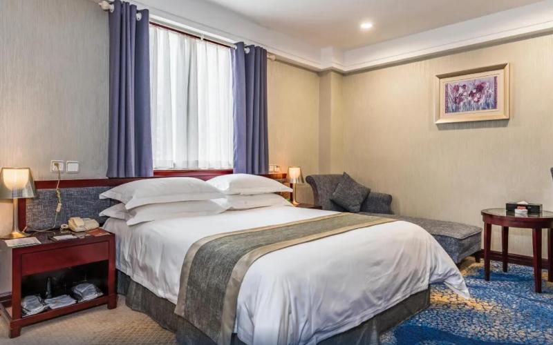 فندق Enshi International