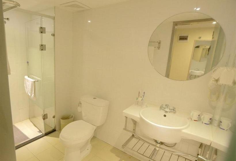 호텔 Hanting Express Shanghai Chuansha Road Subway Station