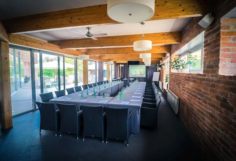 בית מלון כפרי Kaj