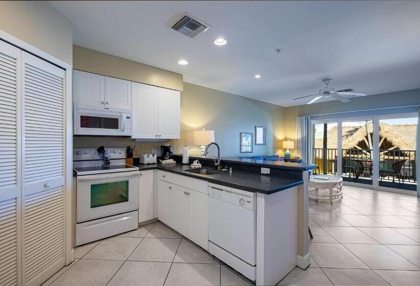 309 Harbour House At The Inn