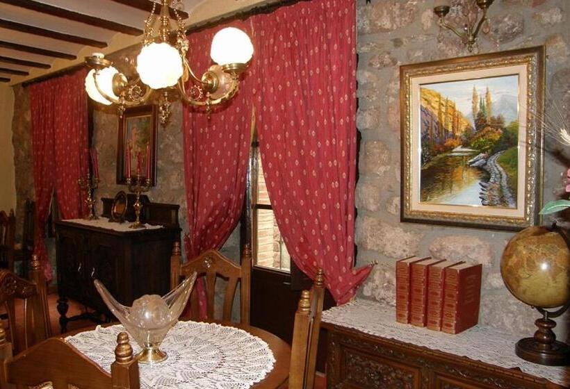 تختخواب و صبحانه Cal Pons