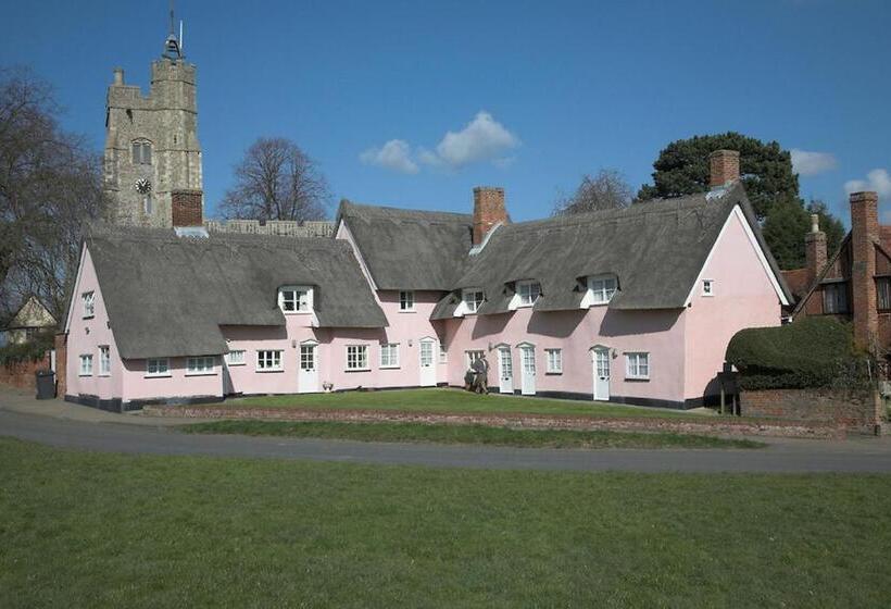 住宿加早餐  The Greyhound   Historic Former Inn