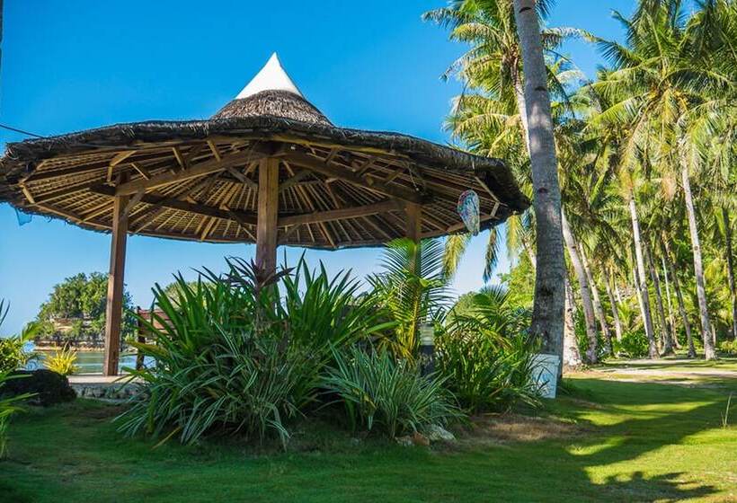 فندق Caluwayan Palm Island Resort