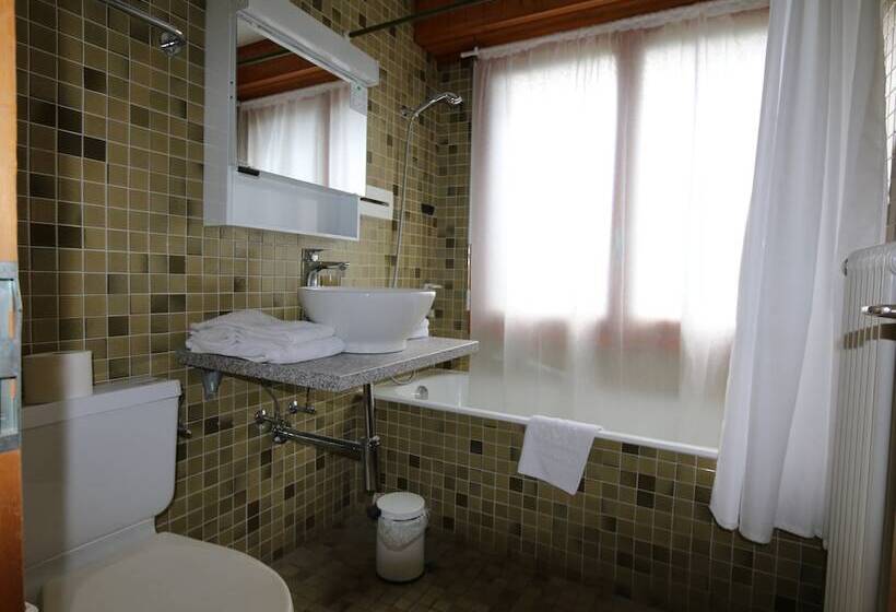 Hotel The Télécabine