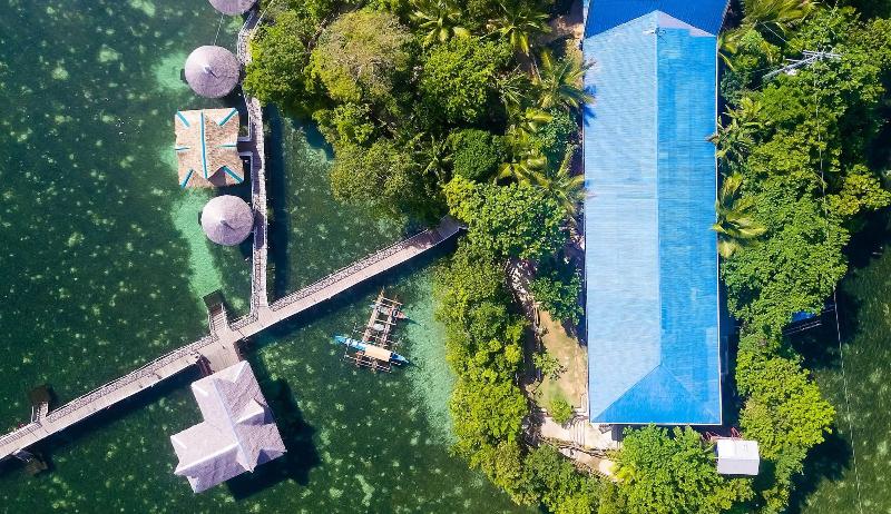 فندق Enchanted River Rock Island Resort