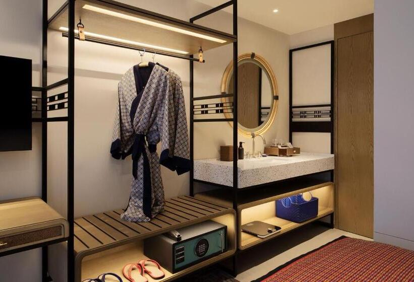 هتل Episode Gading Serpong