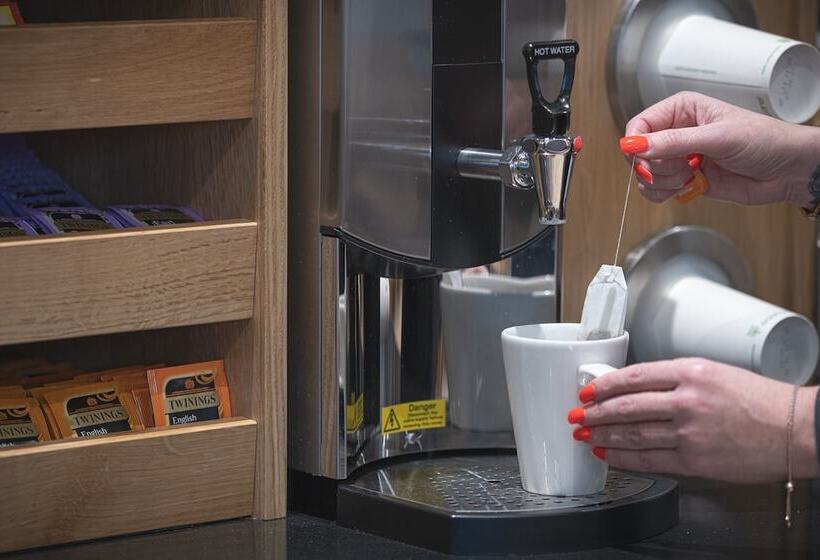 فندق Holiday Inn Express Fleet By Ihg