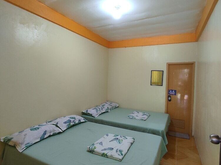 Отель Rmtm S Beachfront Accommodation