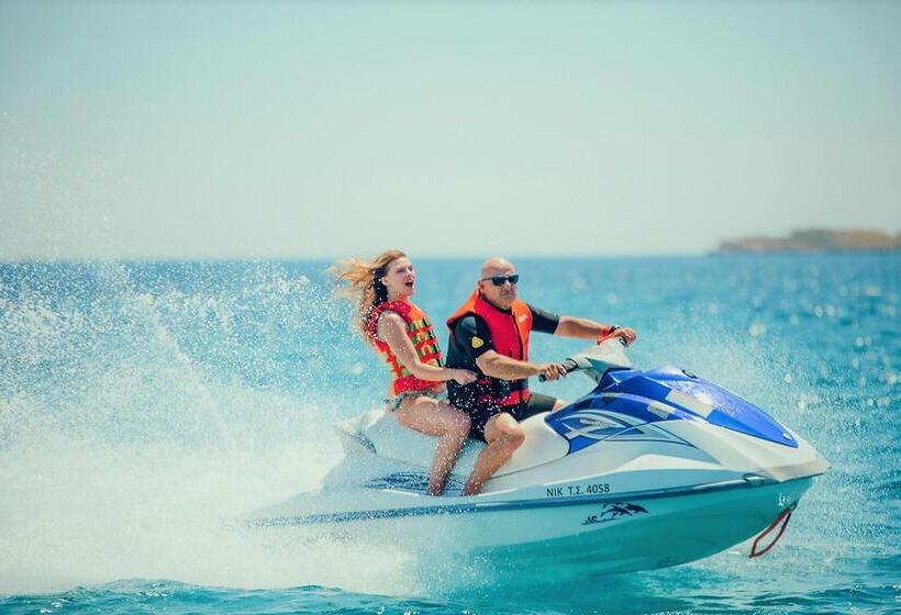 هتل Isla Brown Corinthia Resort & Spa, Curio Collection Hilton