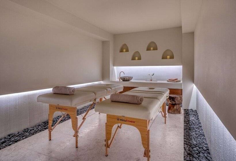 هتل Isla Brown Corinthia Resort & Spa, Curio Collection Hilton
