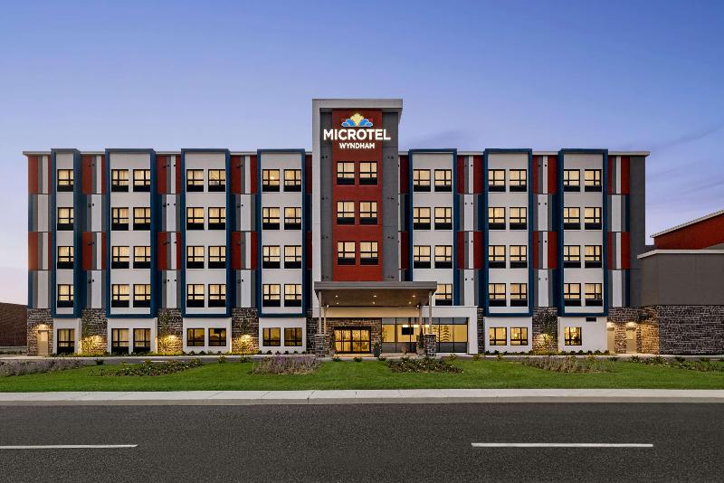 Microtel Inn & Suites Montreal Airport   Dorval Qc