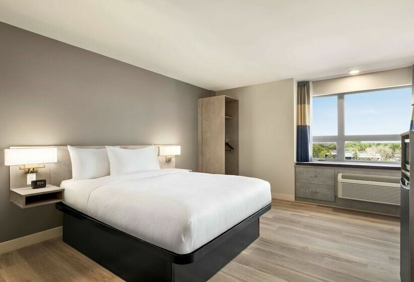 Microtel Inn & Suites Montreal Airport   Dorval Qc