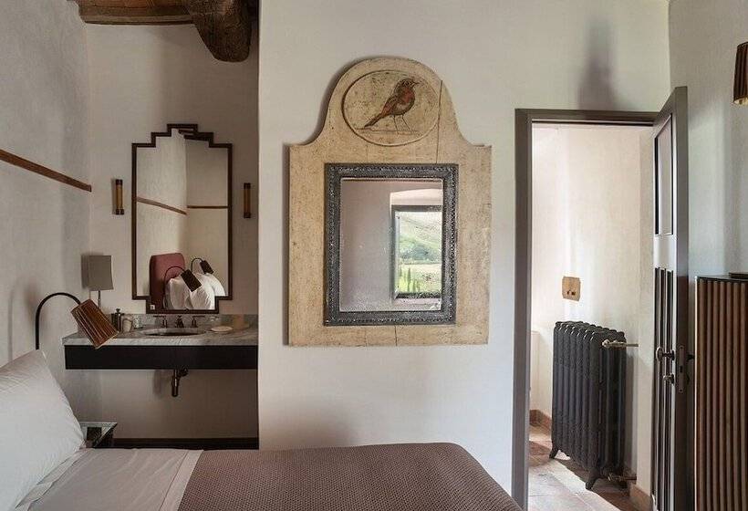 호텔 Castello Di Reschio