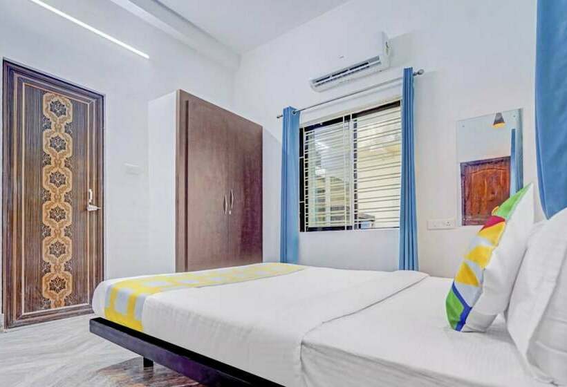 Hotel Goroomgo Luxury Star Inn Airport Bhubaneswar