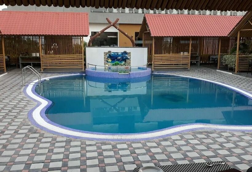 Отель The Divine Resort