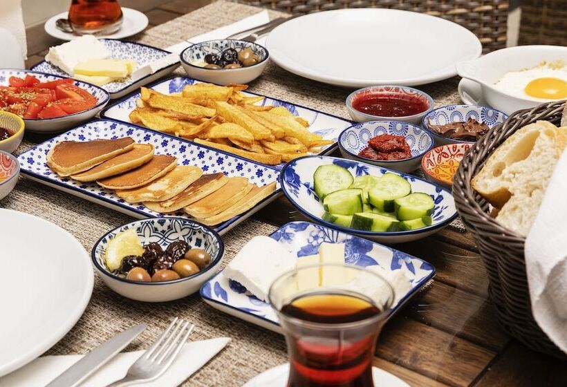 هتل Zemira Garden