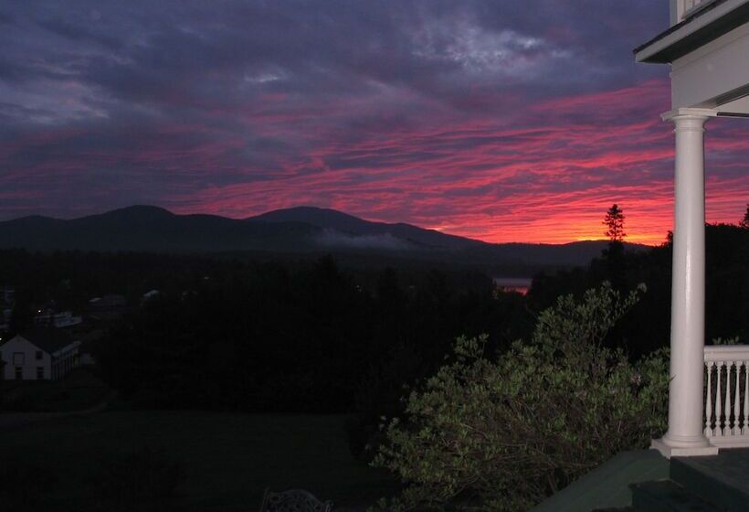 هتل Greenville Inn At Moosehead Lake