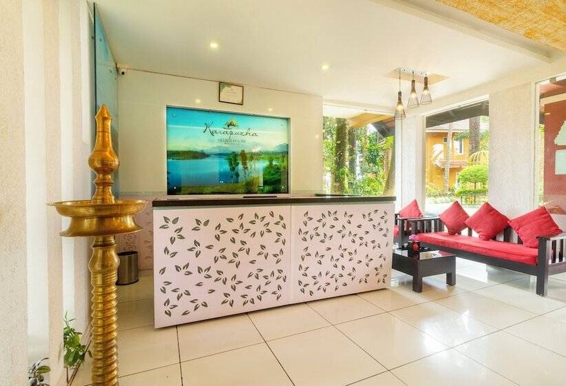 ホテル Karapuzha Village Resort