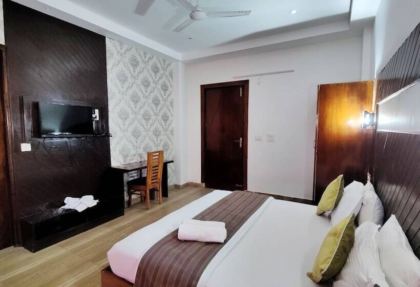 فندق Neelgiri